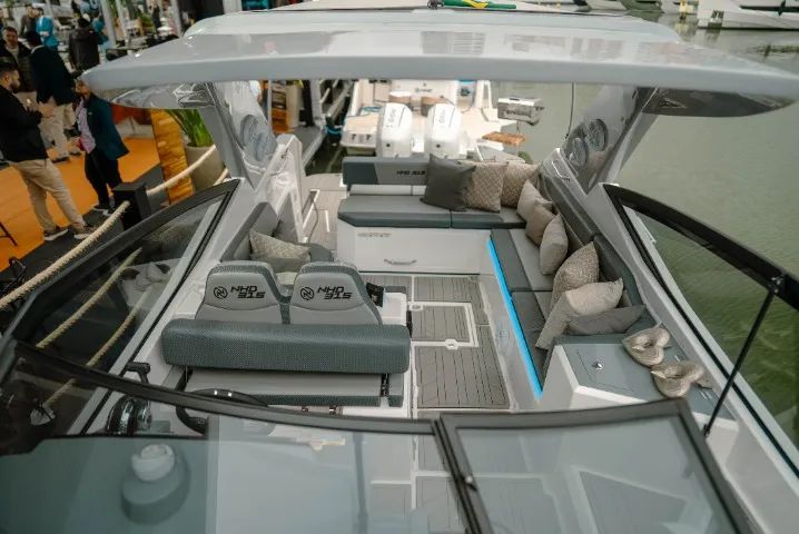 Lancha NHD 34 pés (31.5 nomenclatura internacional) 2025 - Zero milhas - Foto 8