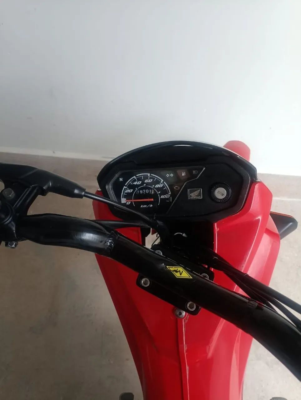 Vendo POP 110I muito nova. Com apenas 19.700 km rodados, original. - Foto 4