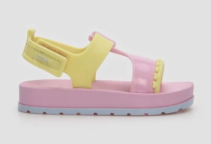 Sandália infantil com recortes rosa | Zaxy