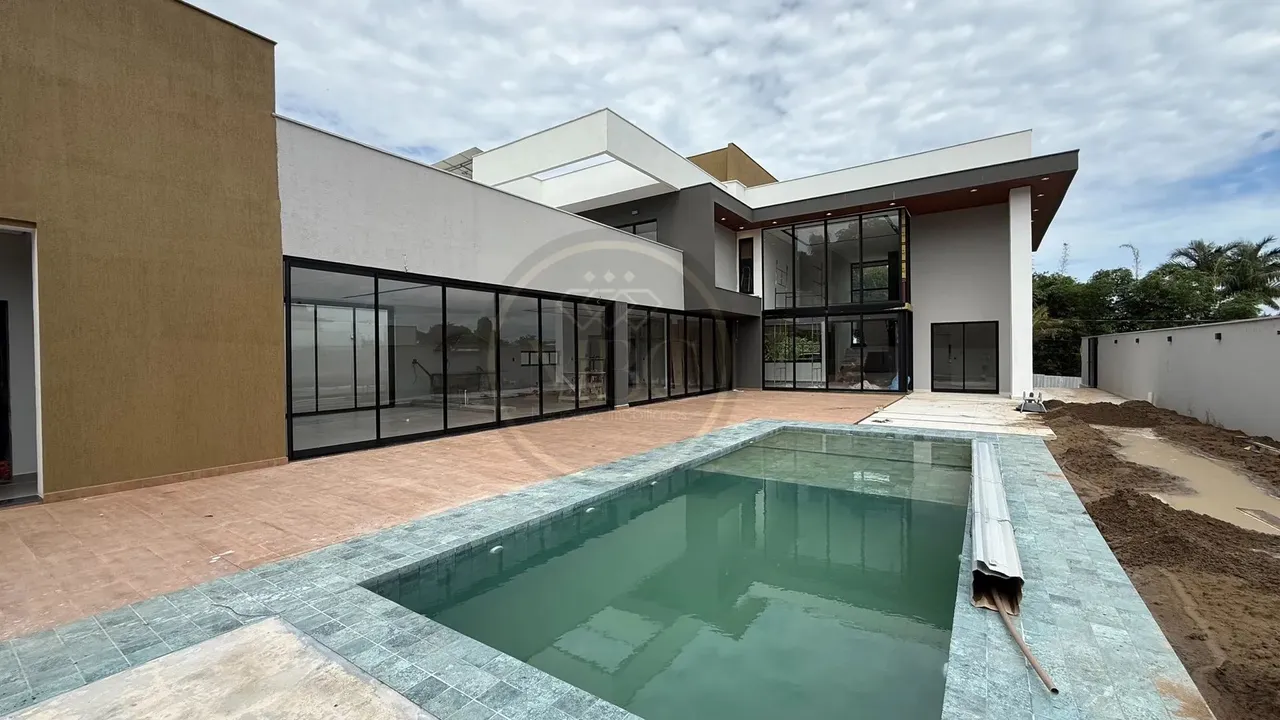 Belíssima casa com 538m2 de área construída no Residencial Praia Dos Passarinhos