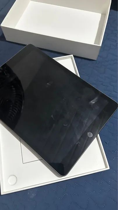 iPad 8 preto 32gb (trocar bateria)