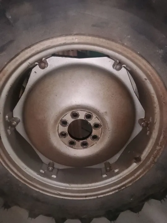 Roda MF 235