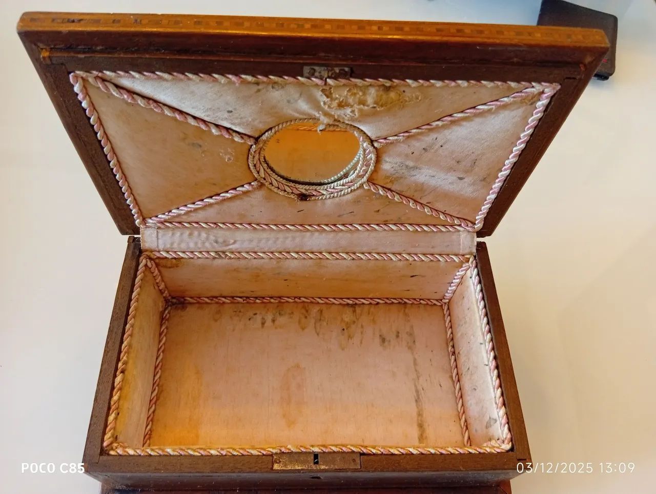 Antiga Caixa em marchetaria  - Foto 3