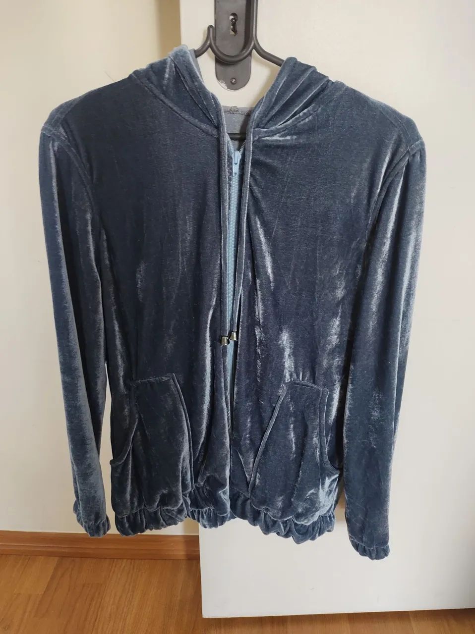 Blusa veludo molhado