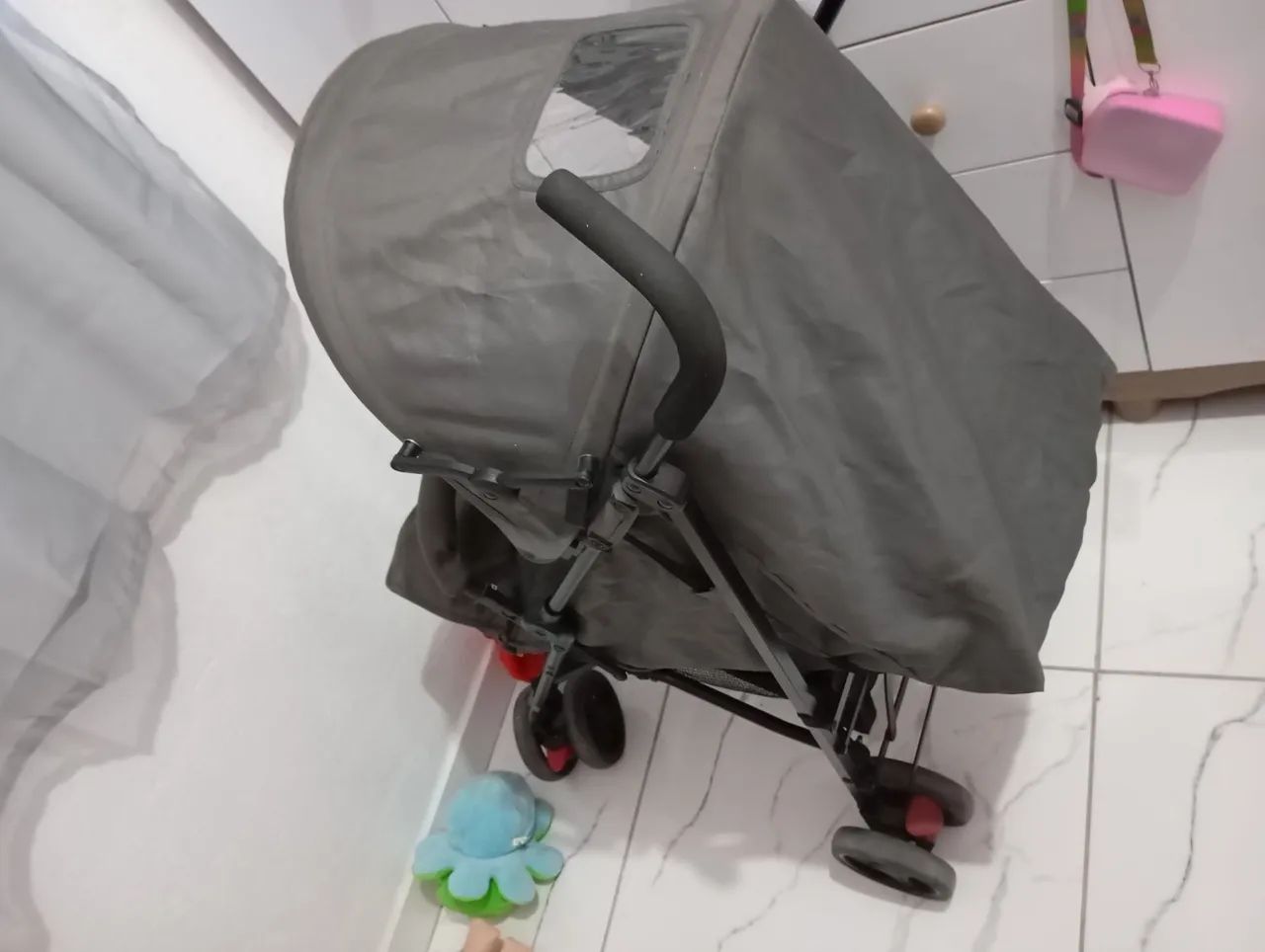  carrinho de bebe semi novo .,.. preço negociável  - Foto 3