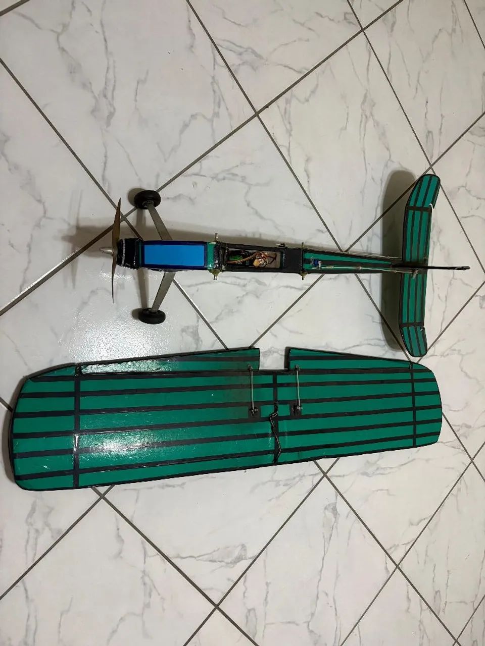 Aeromodelo elétrico asa alta treinador - Foto 4