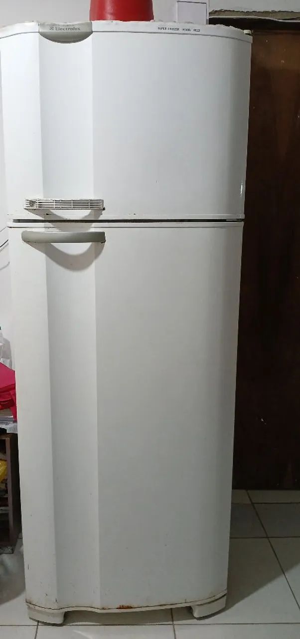 Geladeira com defeito NÃO ESTÁ GELANDO
