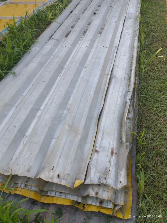 Telhas para tapume - Foto 2