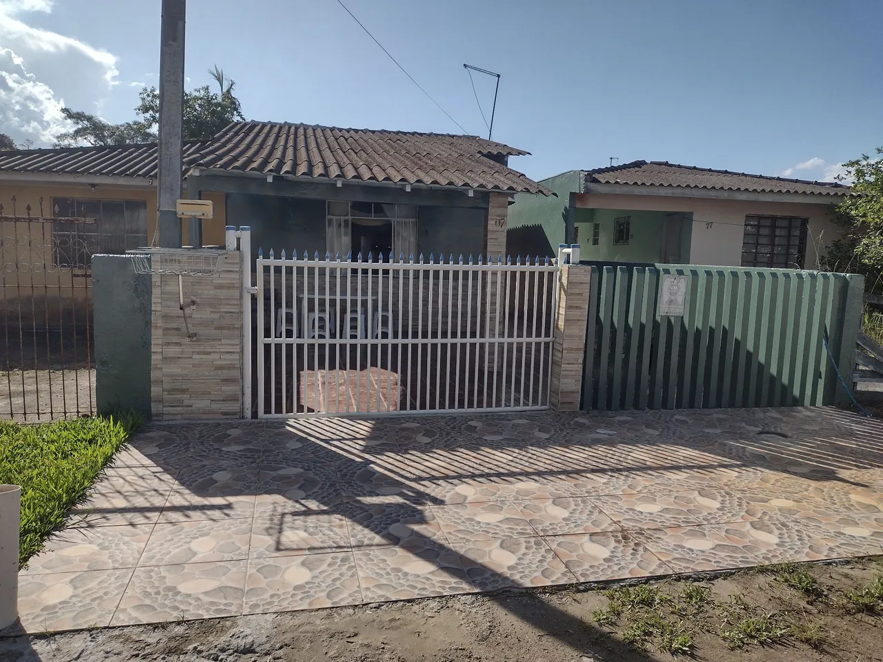 Aluga-se casa na praia
