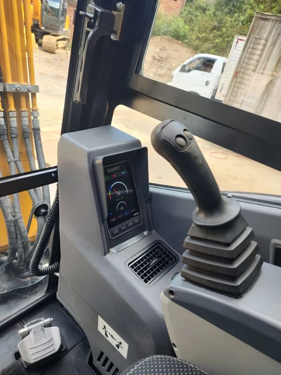 Mini Escavadeira SANY SY35U , RARIDADE! - Foto 5