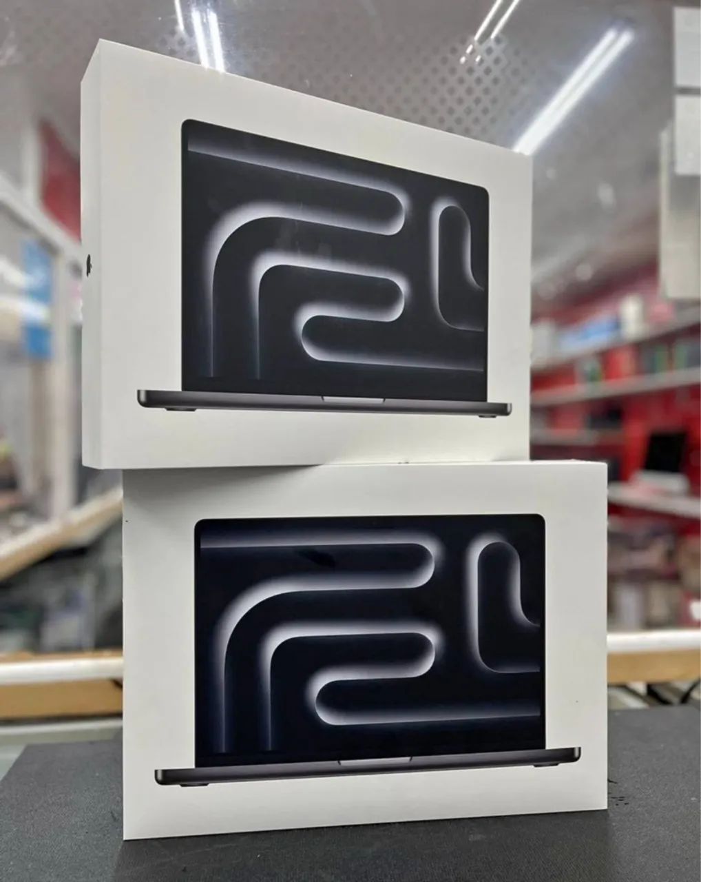 MacBook Pro Chip M4 Max 16.2 2024  - Foto 2