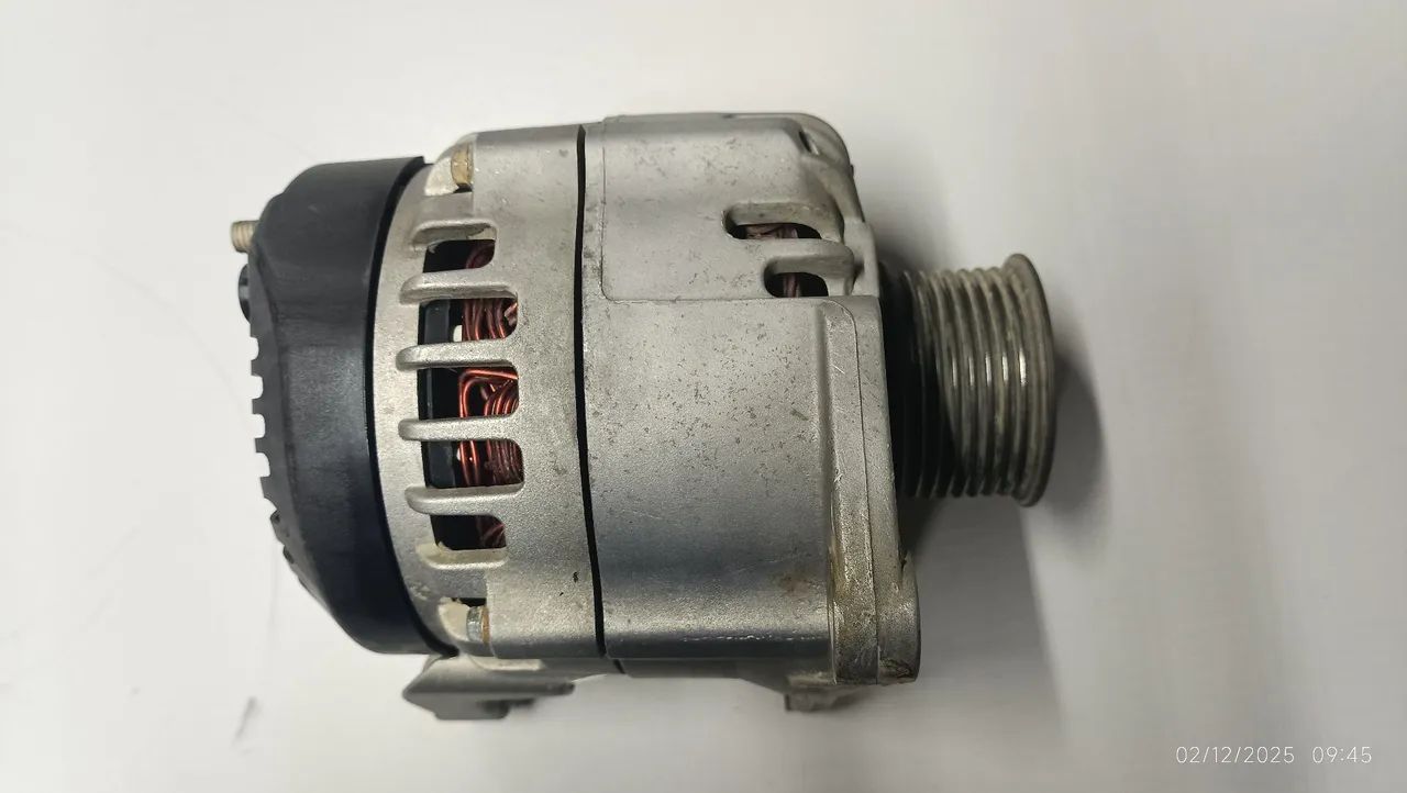 Alternador retroescavadeira JCB 320/08719 original - Foto 3