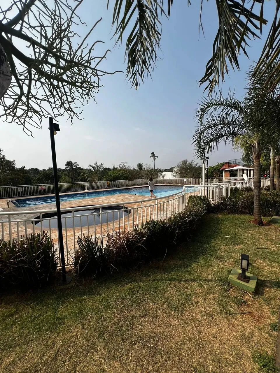 Imóvel para aluguel possui 100 metros quadrados com 1 quarto - Foto 4