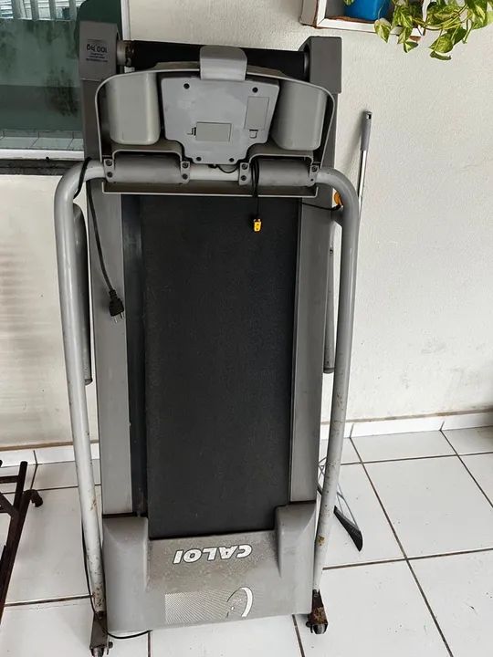 Esteira Caloi - Ótima para treinar em casa!