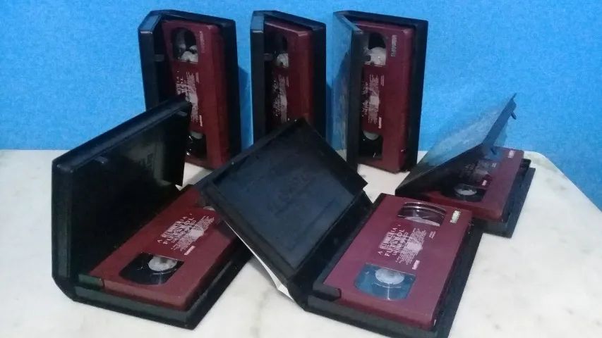 Box Vhs A História Do Futebol - Um Jogo Mágico - Foto 2
