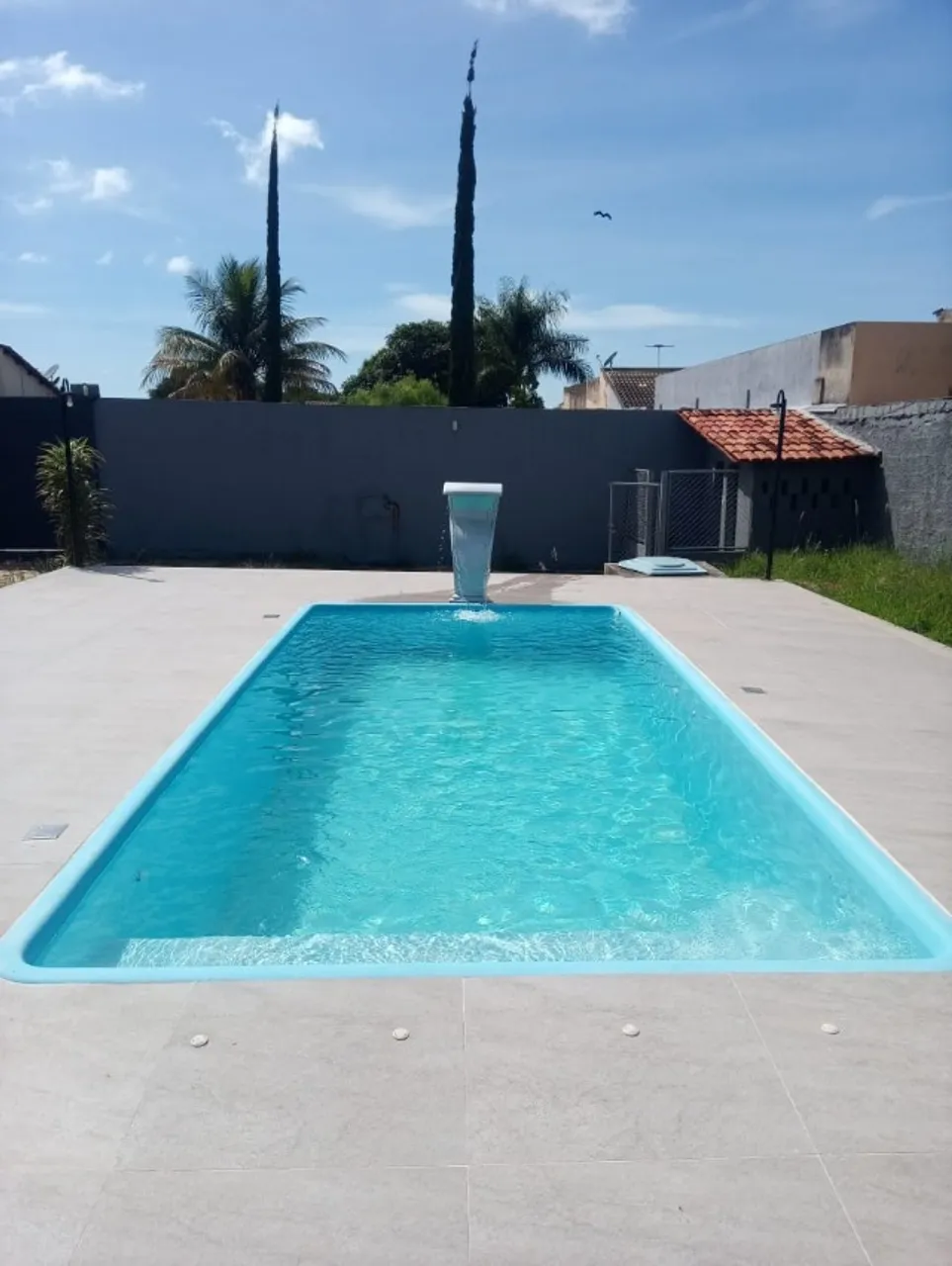 Alugo Casa Reformada com Lazer Completo