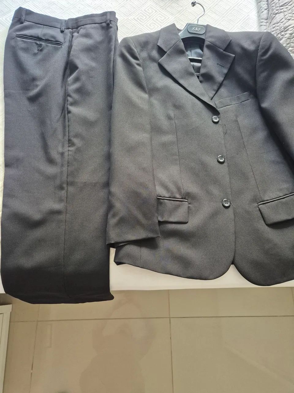 Paletó 46 e calça social 40