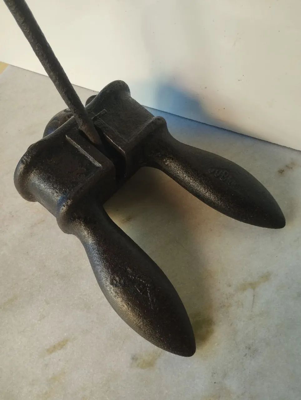 Ancora de Ferro Fundido Antiga - Foto 6