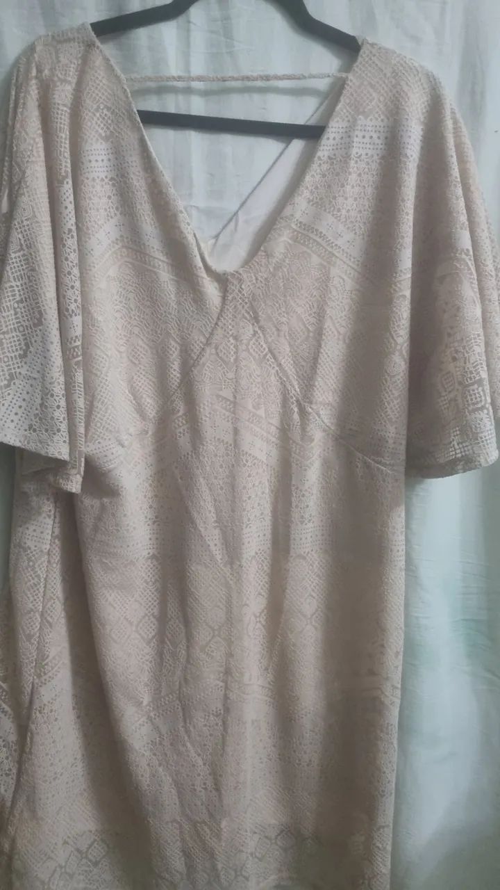 Vestido bege de malha  renda 48 