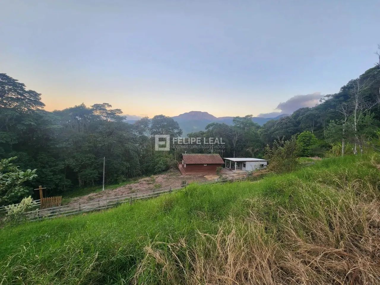 Fazenda / Sítio / Chácara em Vargem Grande - Águas Mornas, SC - Foto 2