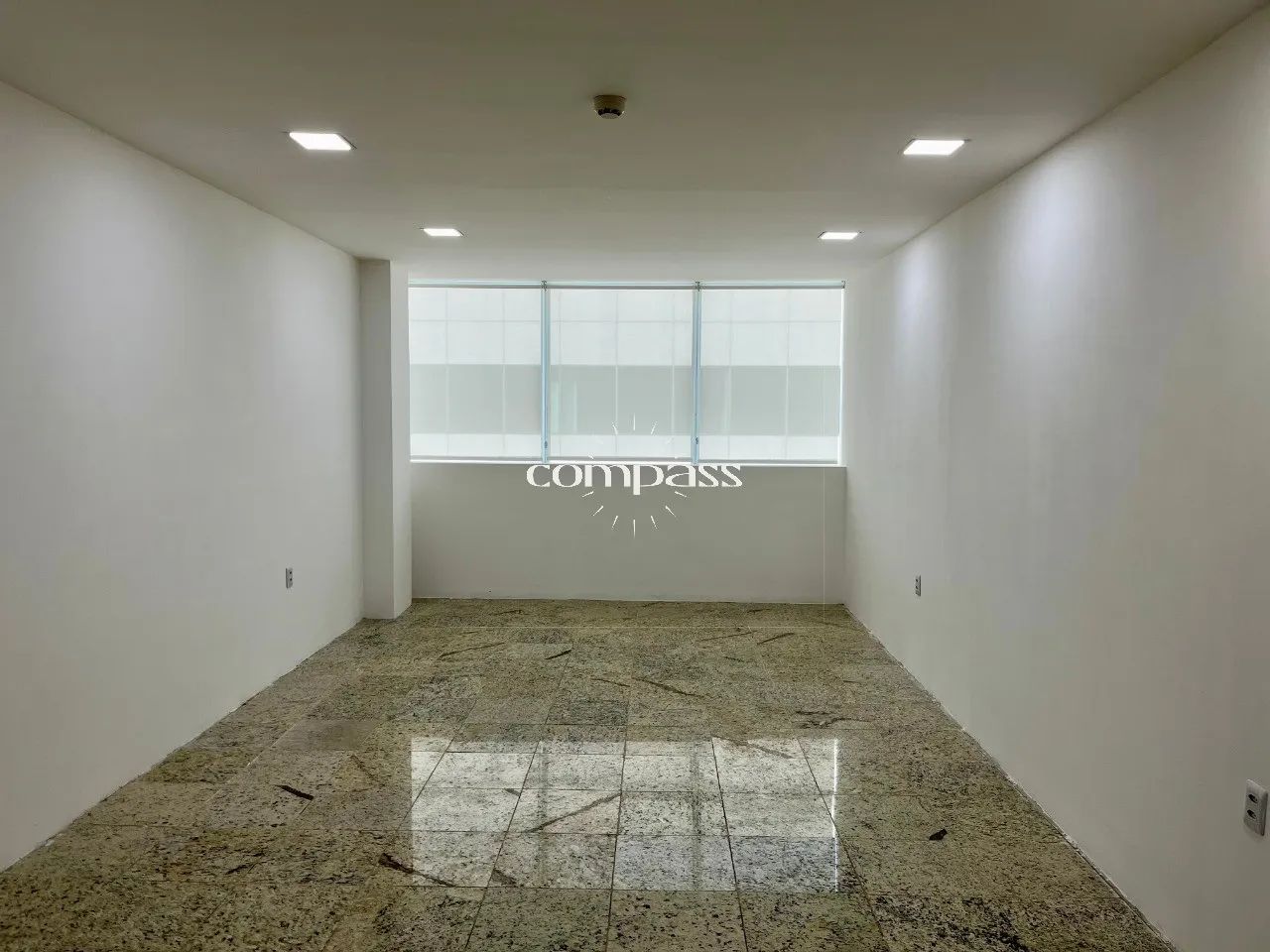 Sala comercial para locação no Novo Mundo Empresarial no Paiva - Cabo de Sto. Agostinho -  - Foto 4