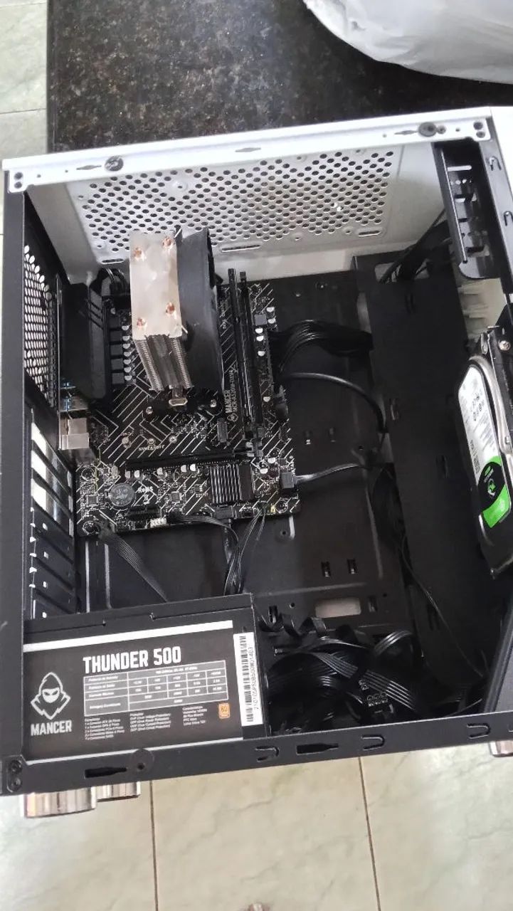 Gabinete semi gamer  - Foto 2