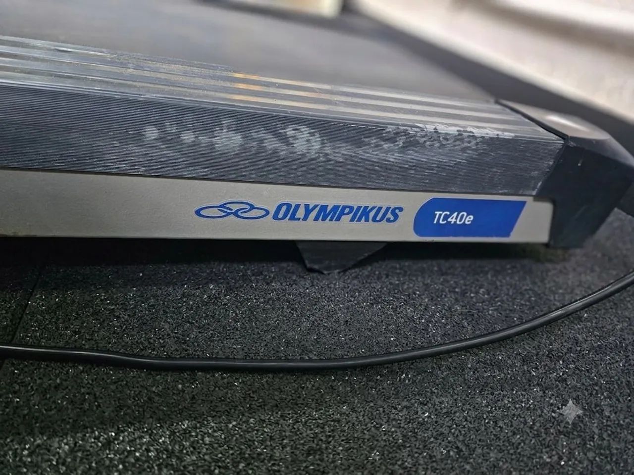 PARA VENDER RÁPIDO Esteira Profissional Olympikus TC40e - Estrutura Robusta OPORTUNIDADE! - Foto 4