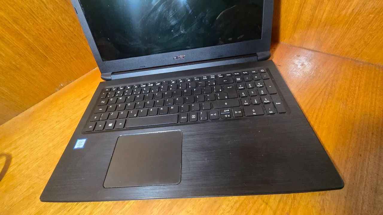  vendo Notebook Acer i3 sexta geração, ssd 240 gb, 8 gb de ram ddr4