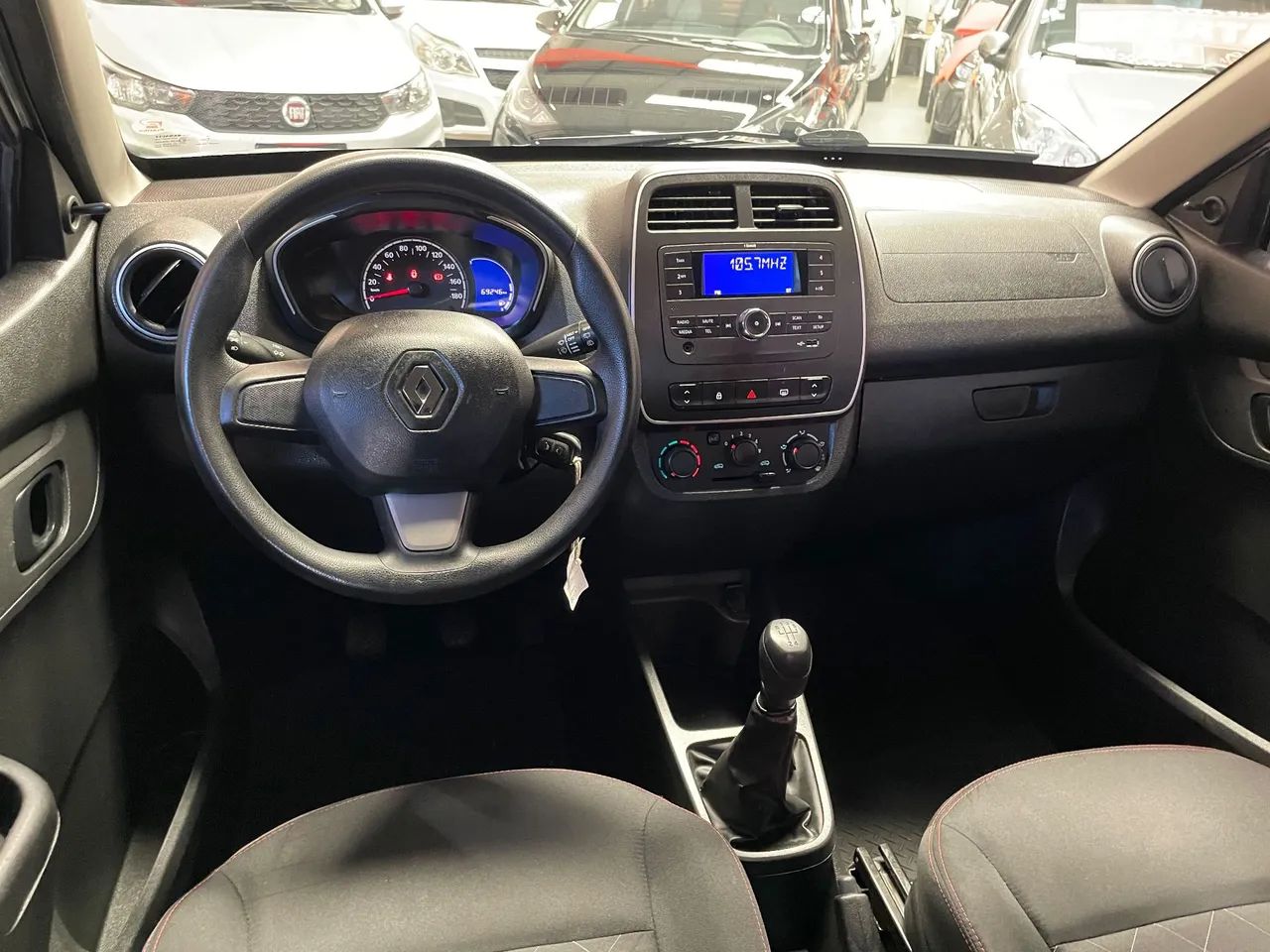 Renault Kwid Zen 1.0 Flex 12V 5P Mec. 2019 - Foto 4