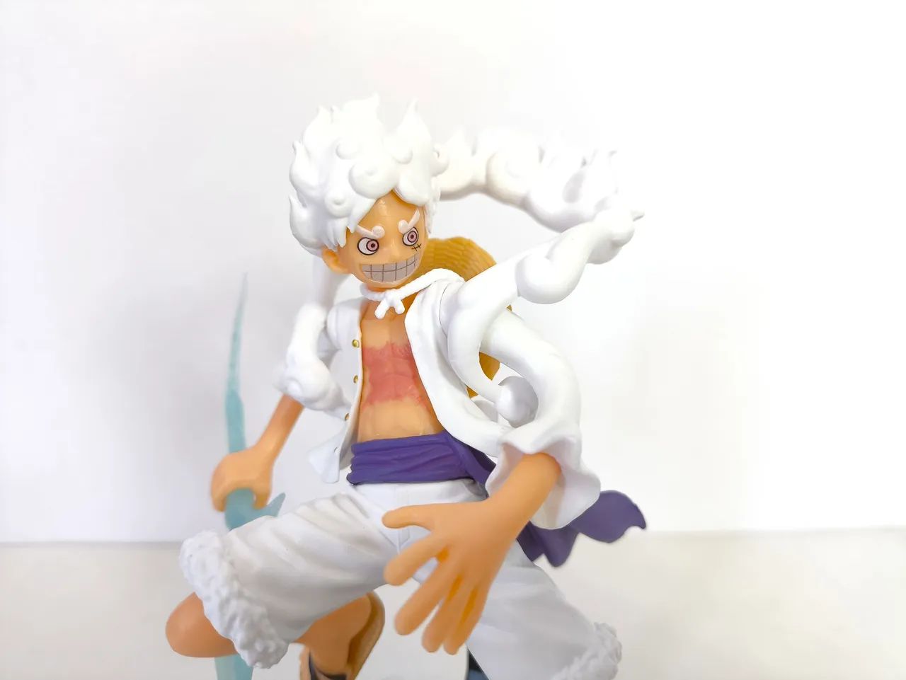 Action Figure Luffy Gear 5