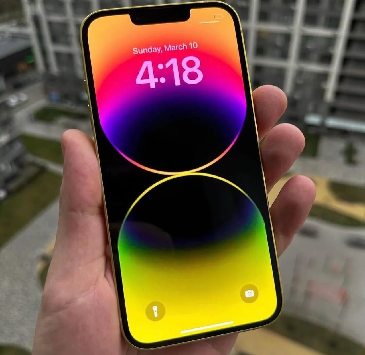 iPhone 14 Amarelo - Foto 2