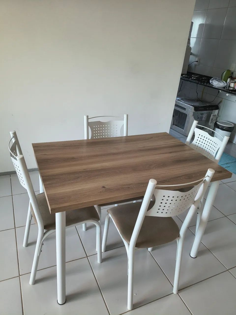 Mesa 4 cadeiras 
