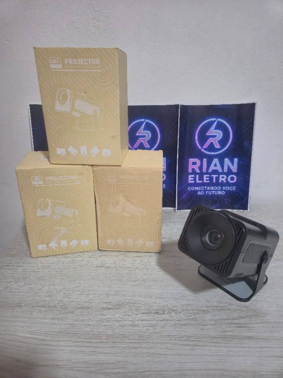 Projetor Inteligente HY320 Full HD Android Wi-Fi e Bluetooth | Cartão e Frete Grátis - Foto 2