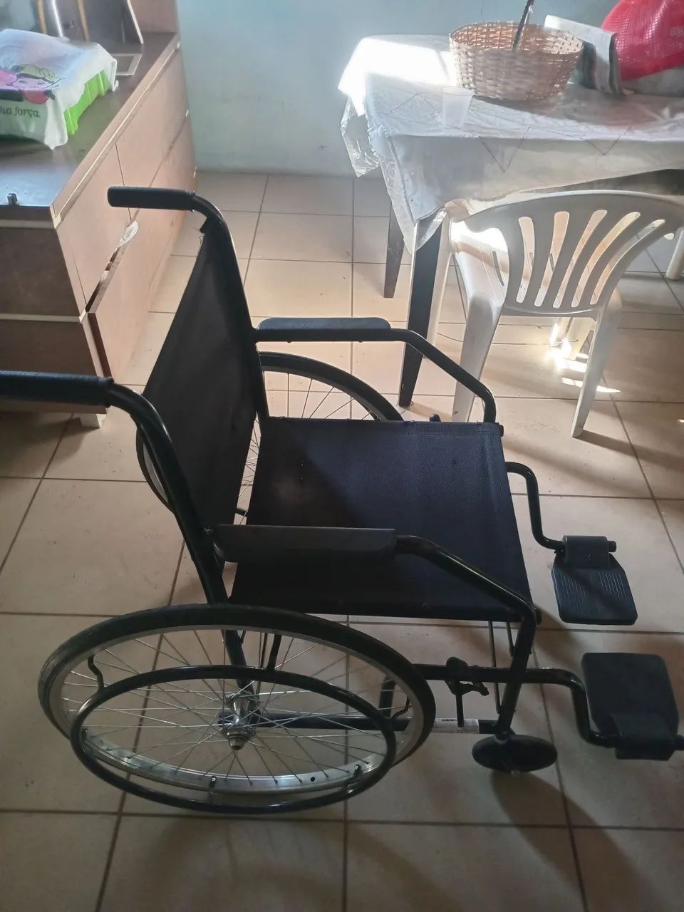 Cadeira de roda - Foto 3
