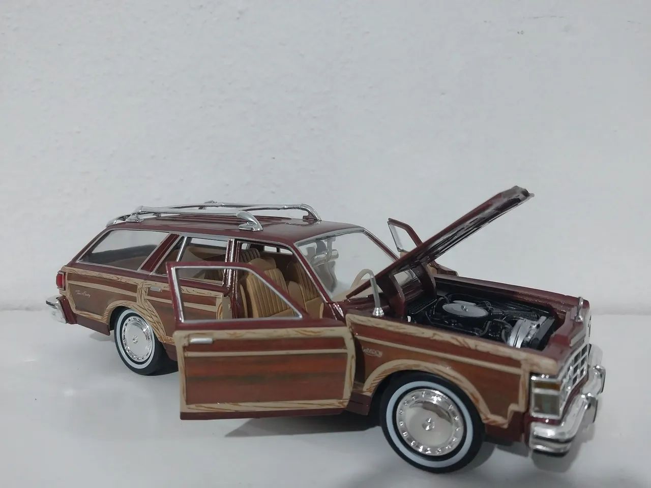 Chrysler lebaron 1/24 - Foto 3