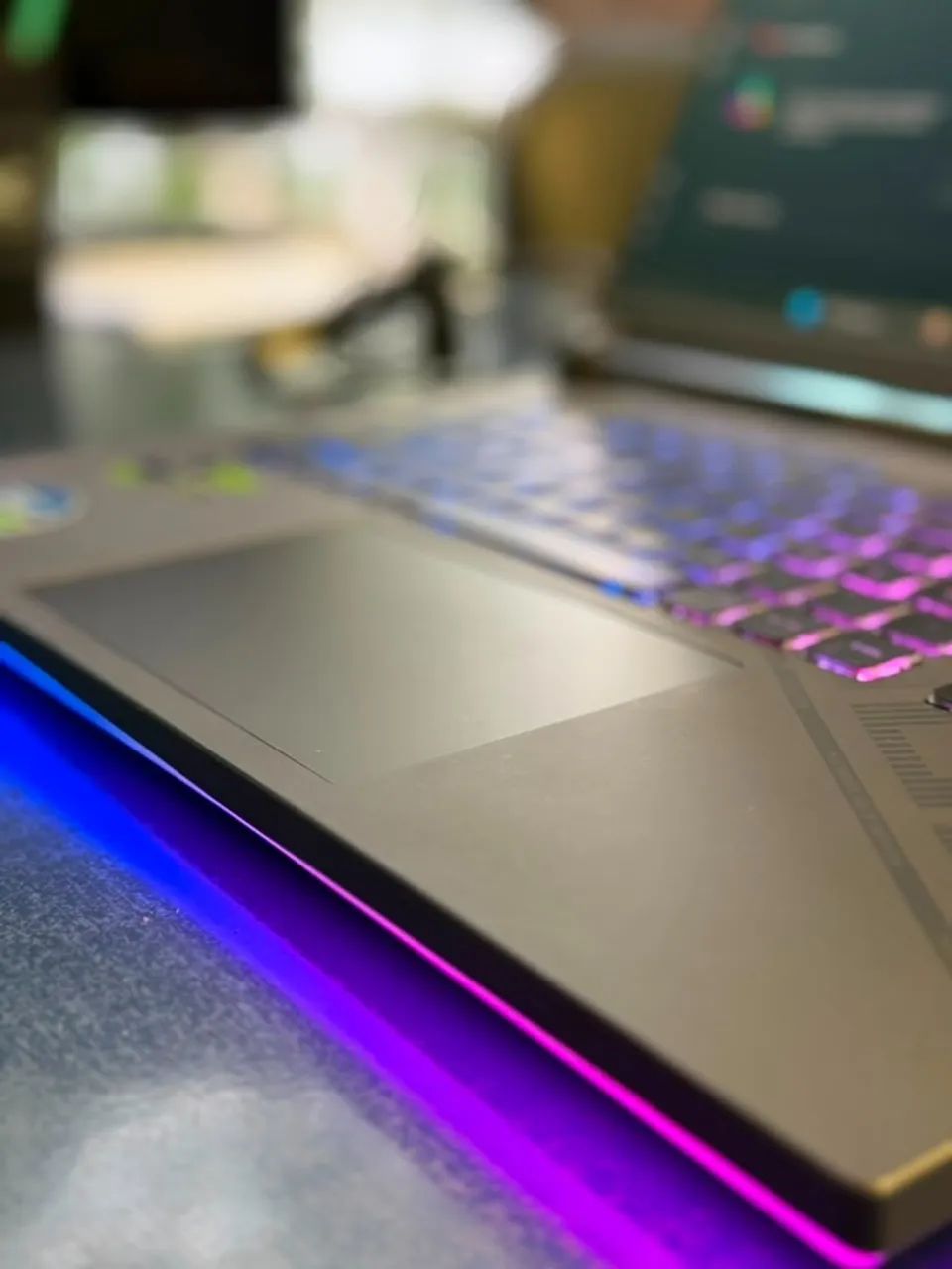 Notebook ASUS ROG Strix G16 2025 - Foto 4