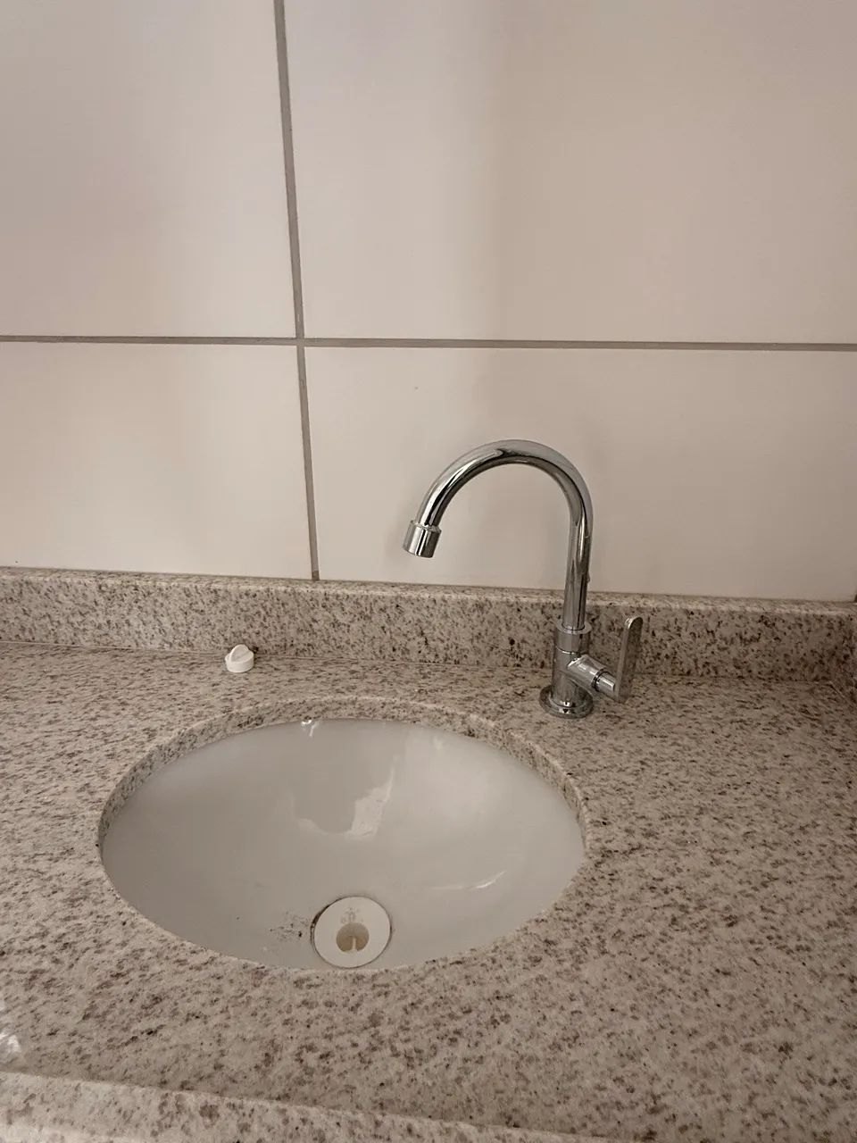 BANCADA EM GRANITO COM CUBA CELITE E TORNEIRA DECA - Foto 3