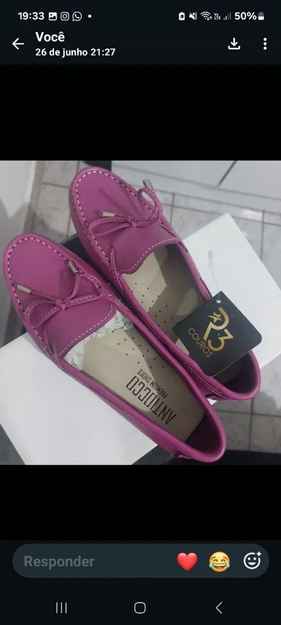 Mocassim de couro novo