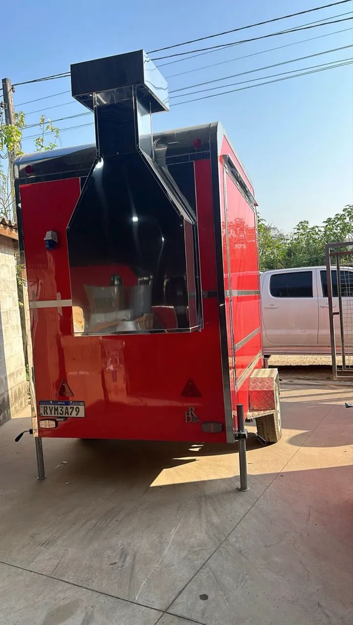 Trailer, Foodtruck com churrasqueira  - Foto 2