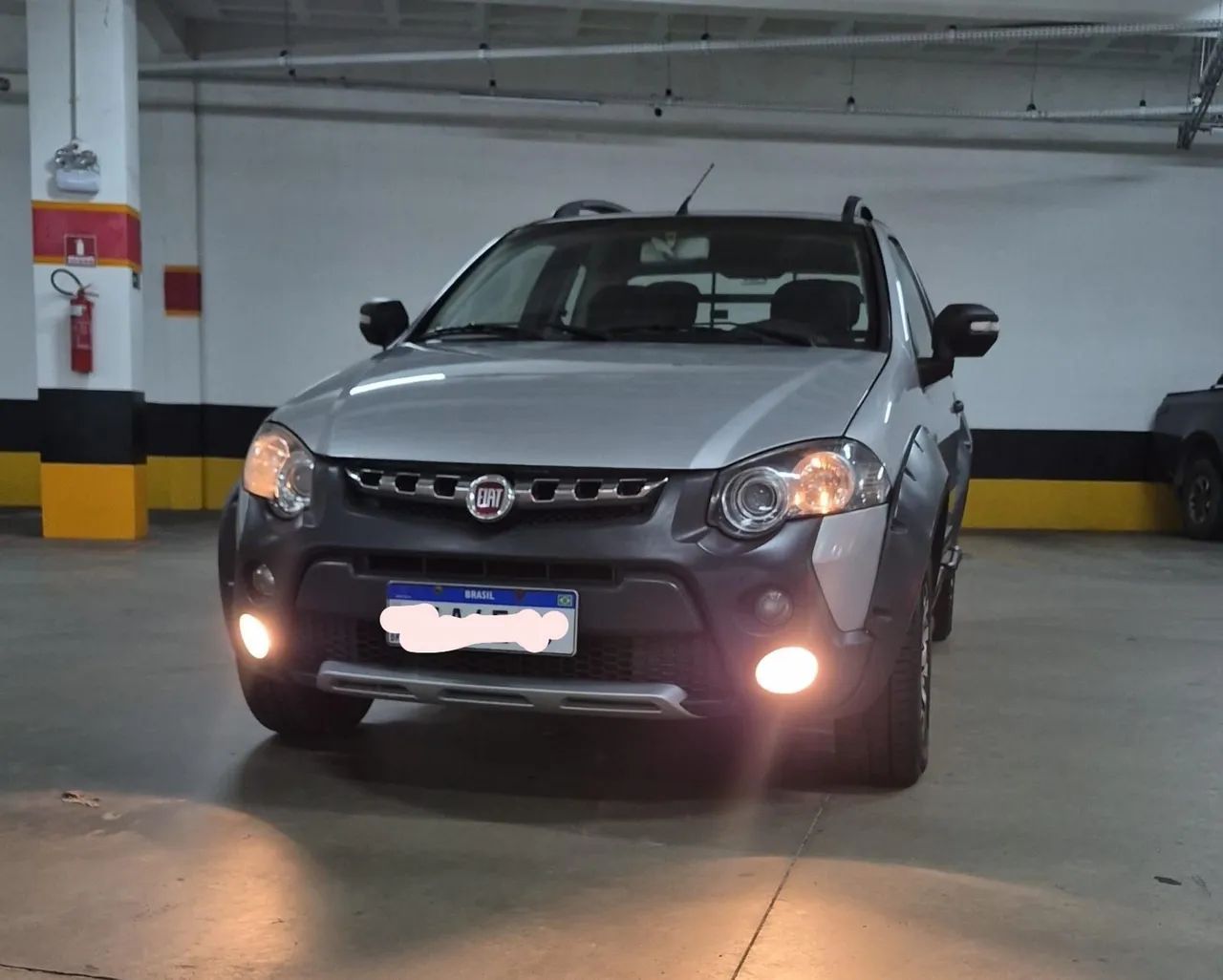 Fiat Strada Adventure 1.8/ 1.8 Locker Flex CE 2013 - Foto 4