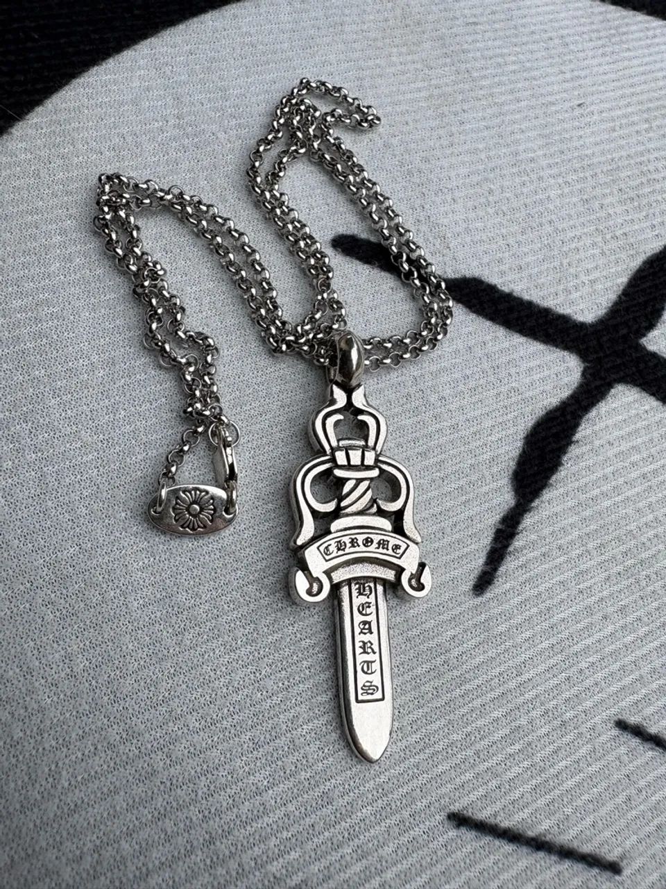 Colar chrome hearts 