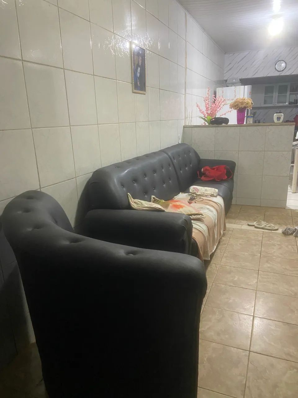 Sofa418478297061140481