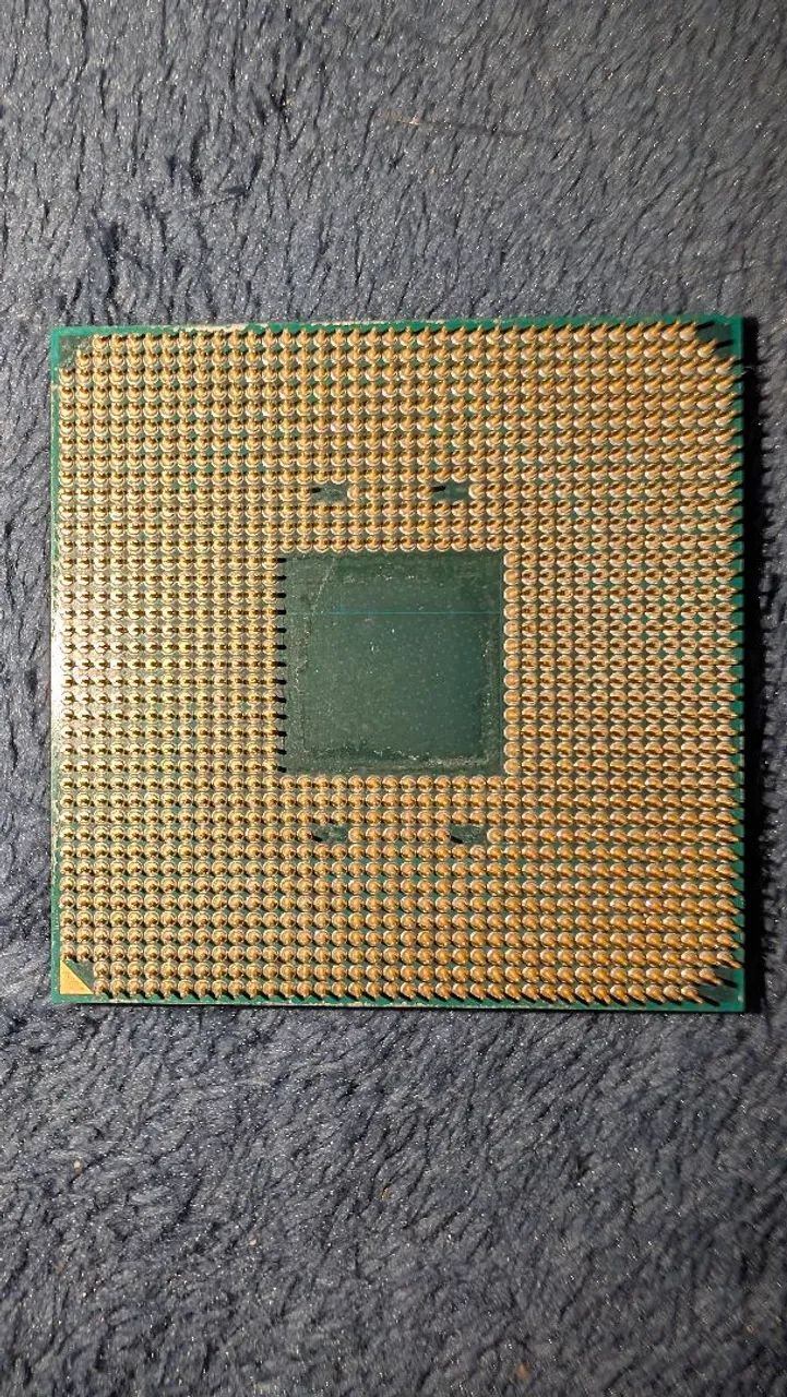 Ryzen 5700x3D - Foto 2
