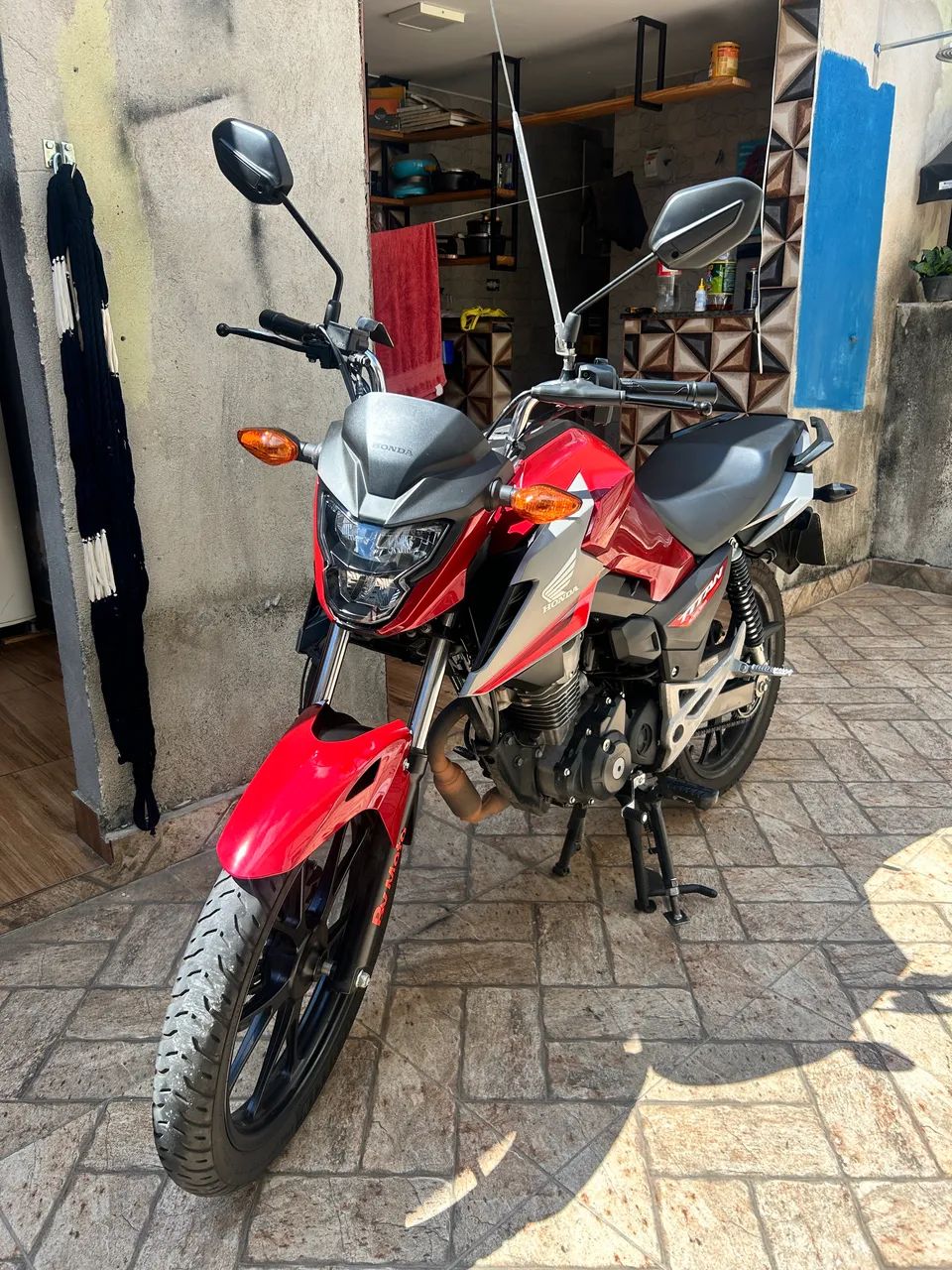 TITAN 26 VERMELHA 