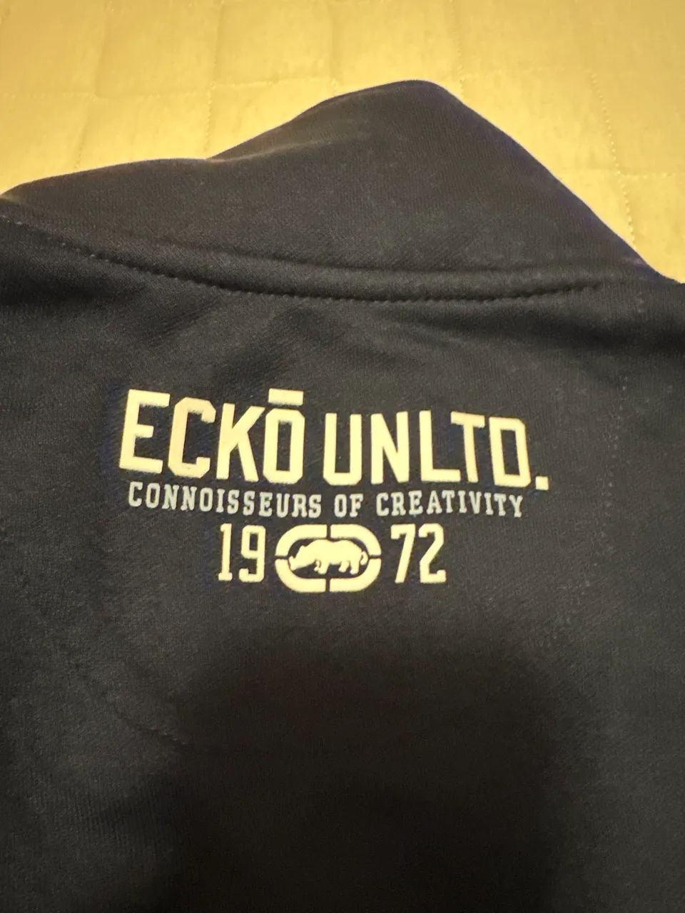 Vendo blusa esportiva Ecko Unltd importada original linda!! - Foto 5