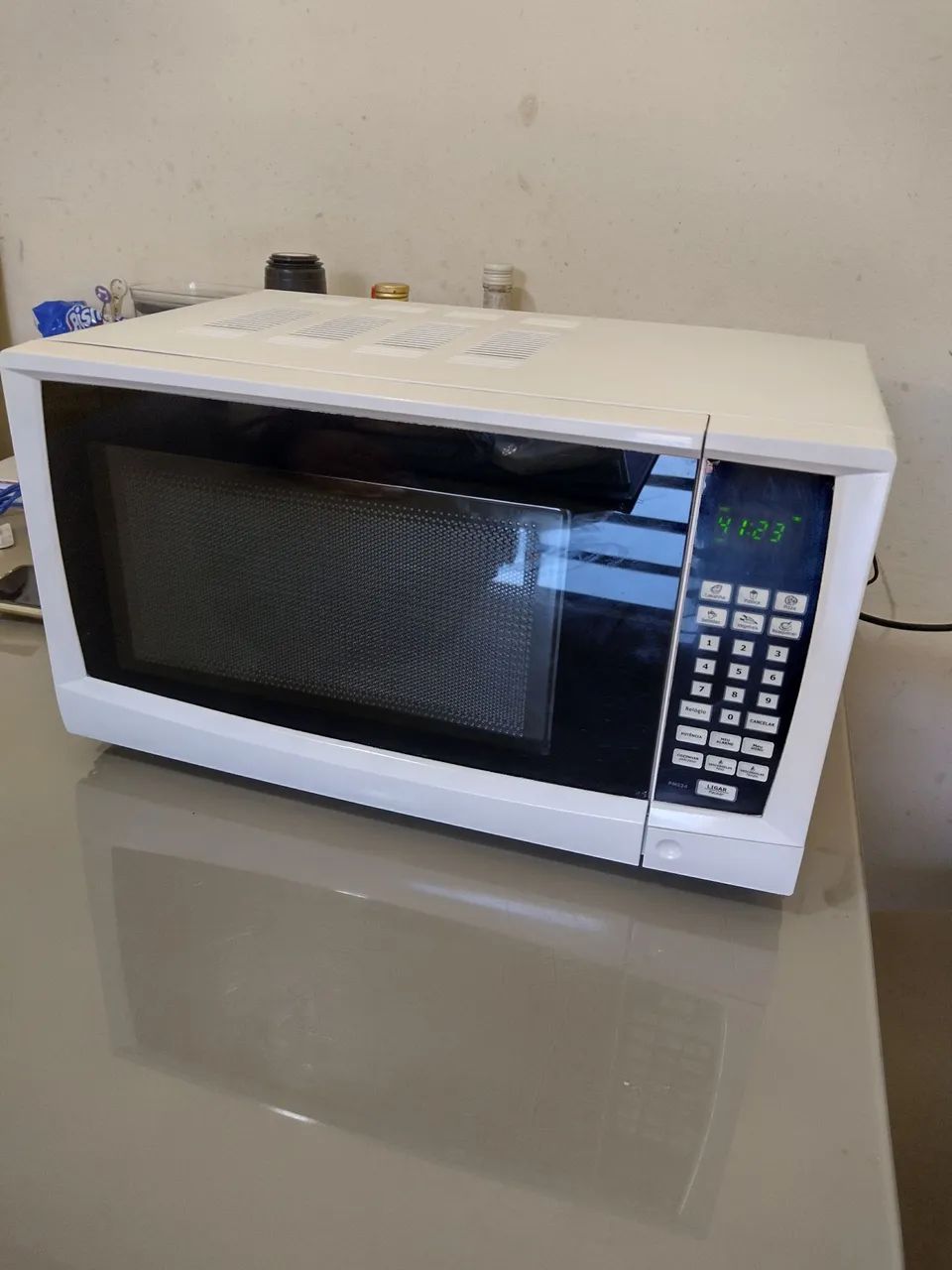 Microondas Philco 20 litros, funcionando perfeitamente 