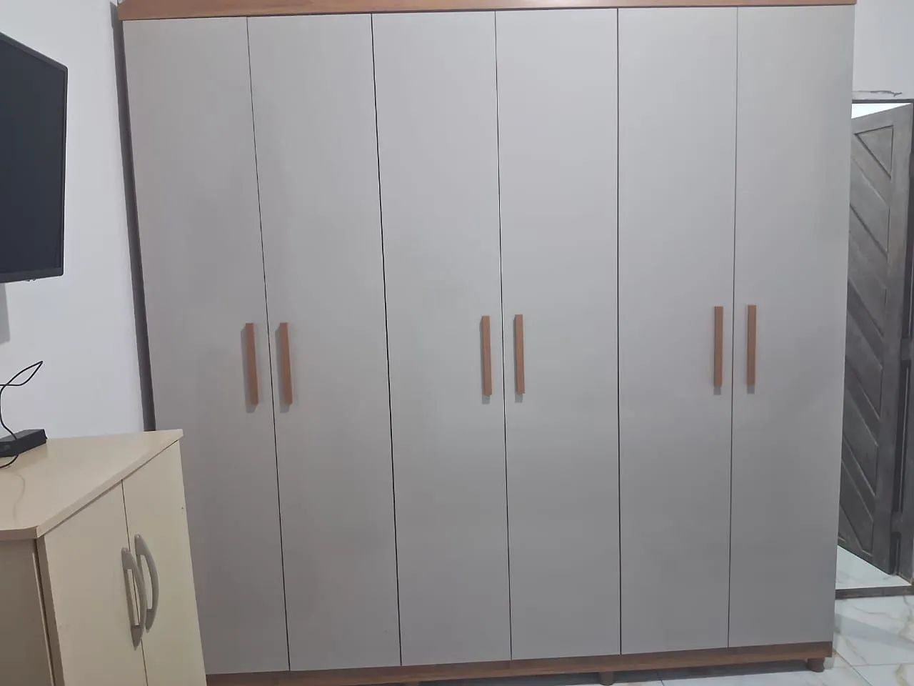 GUARDA ROUPA CASAL 