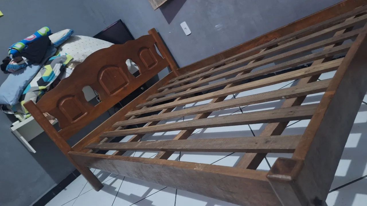 Cama de casal ( madeira ) - Foto 2