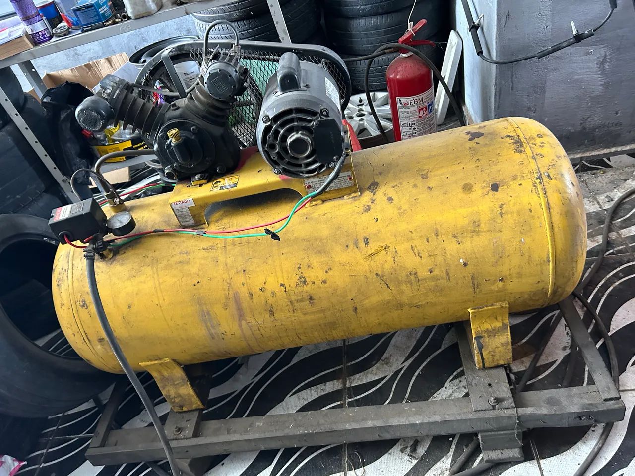 Compressor 200 litros 2 cabeçotes monofásico 