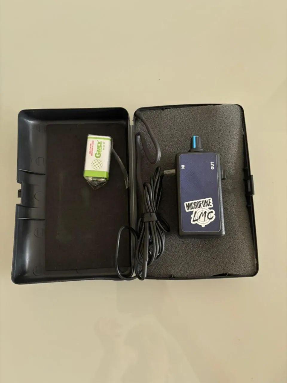 MICROFONE EXTERNO PARA VIOLÃO COM CONTROLE DE VOLUME
